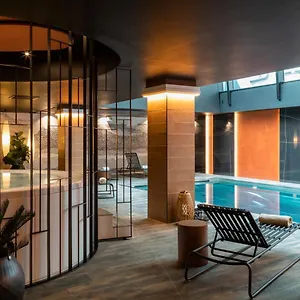 **** Hotel & Oceania Le Conti Frankreich
