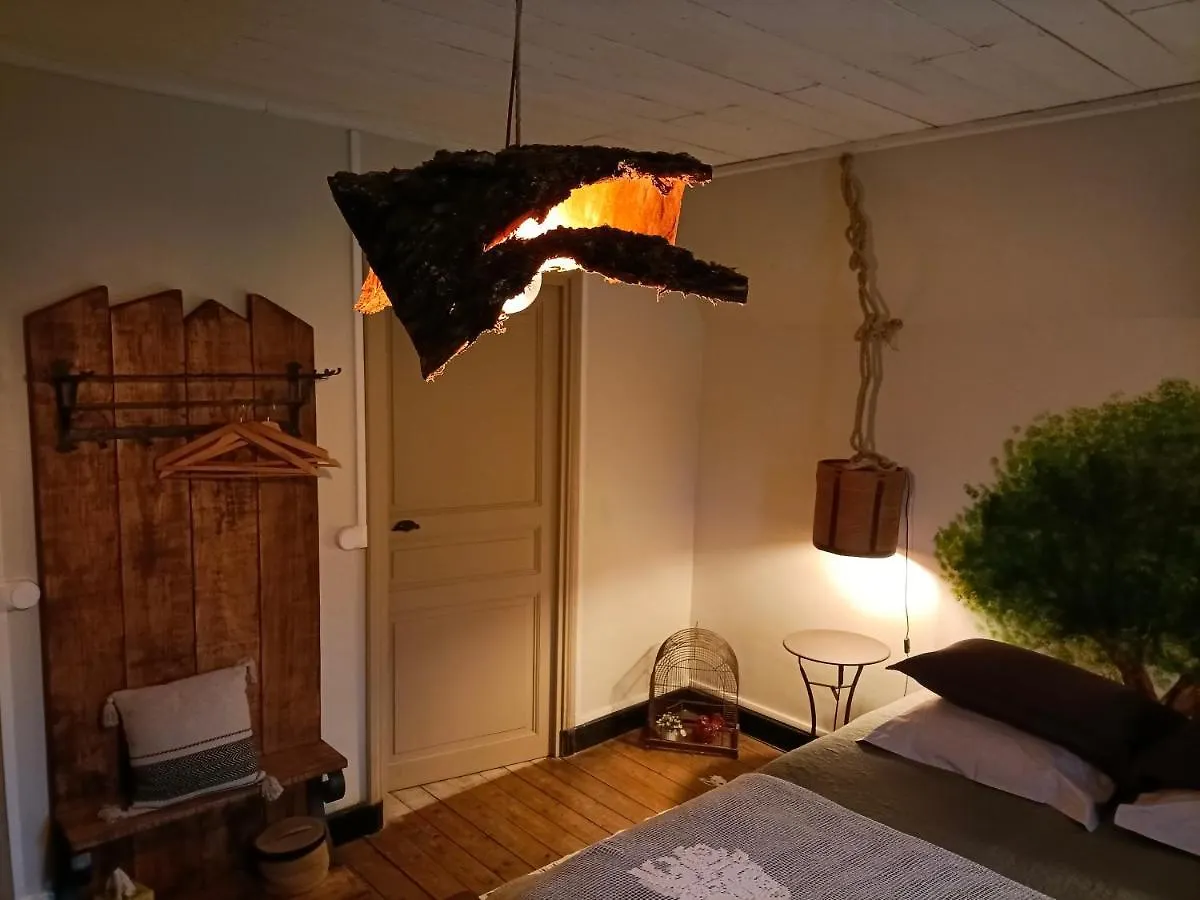 Chateau D'Arfeuilles Chambres Et Tables D'Hotes 0*, Arfeuilles Frankreich